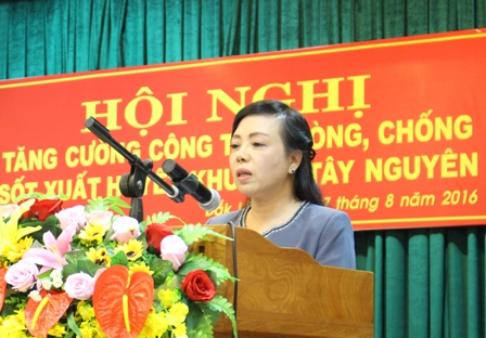 Bộ trưởng Bộ Y tế Nguyễn Thị Kim Tiến phát biểu khai mạc Hội nghị.
