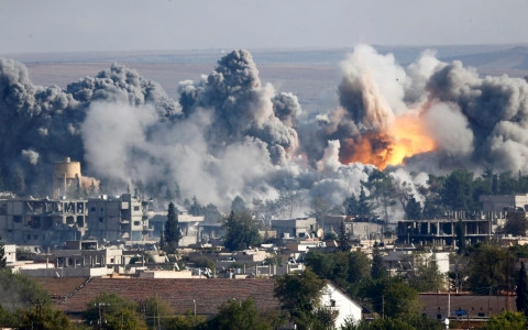 Giao tranh bùng phát tại Syria sau khi lệnh ngừng bắn chấm dứt. Ảnh: Reuters