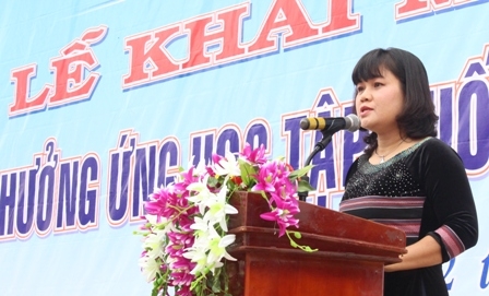 Phó Chủ tịch UBND tỉnh H'Yim Kđoh phát biêu khai mạc Tuần lễ hưởng ứng học tập suốt đời năm 2016.