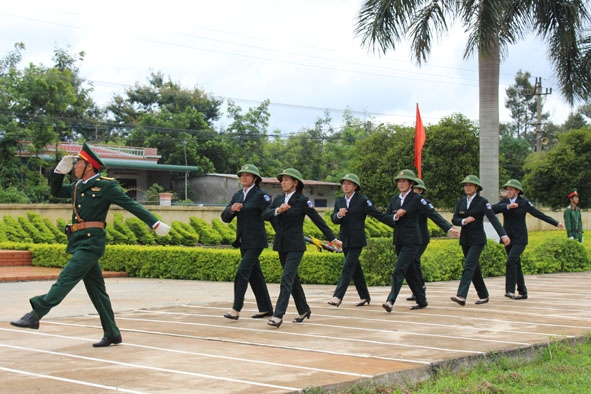     Khối nữ  Lữ đoàn  Đặc công Bộ 198 tham gia duyệt đội ngũ tại Lễ tuyên thệ  chiến sĩ mới năm 2016.  Ảnh:  Q. Anh