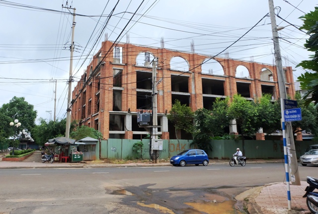 Các dự án đầu tư xây dựng trên địa bàn thành phố Buôn Ma Thuột chậm tiến độ đang được tỉnh tháo gỡ khó khăn
