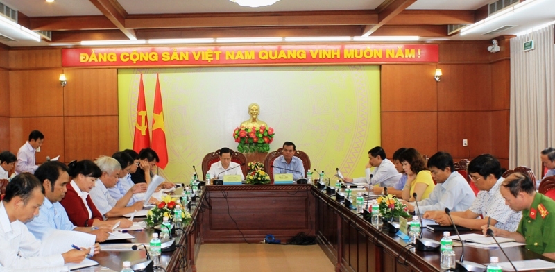 Quang cảnh buổi làm việc