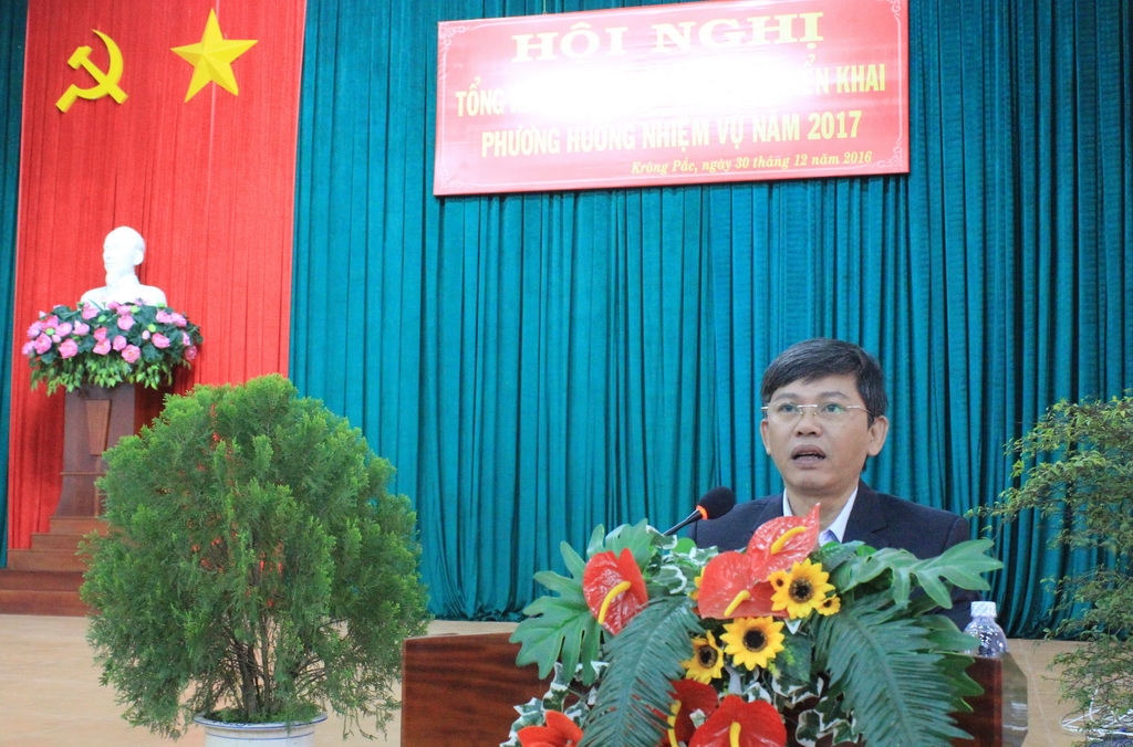 Bí thư Huyện ủy Krông Pắc Nguyễn Thành Dũng phát biểu tại Hội nghị