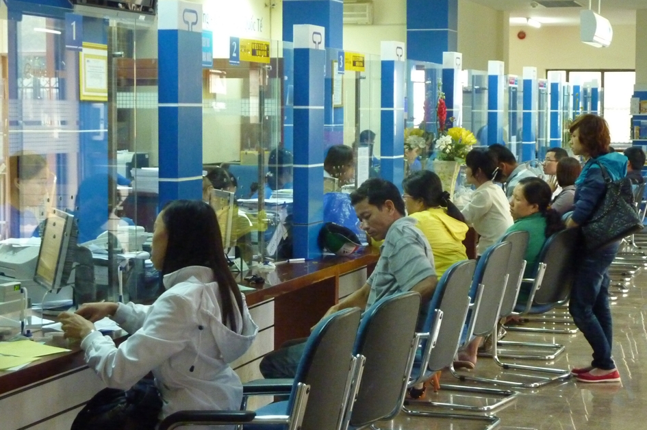 Khách hàng giao dịch tại VietinBank Đắk Lắk -