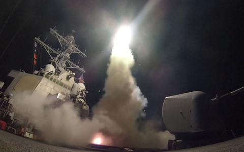 Tên lửa Tomahawk của Mỹ phóng về phía Syria. Ảnh: Hải quân Mỹ