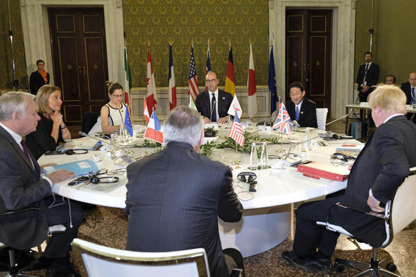 Đại diện cấp cao phụ trách chính sách an ninh và đối ngoại của Liên minh châu Âu Federica Mogherini (thứ hai, trái) và Ngoại trưởng các nước G7 tại Hội nghị Ngoại trưởng G7 ở thành phố Lucca, Italia ngày 10-4. Ảnh: TTXVN - See more at: http://www.sggp.org.vn/thegioi/2017/4/455028/#sthash.6DZ8bzr6.dpuf