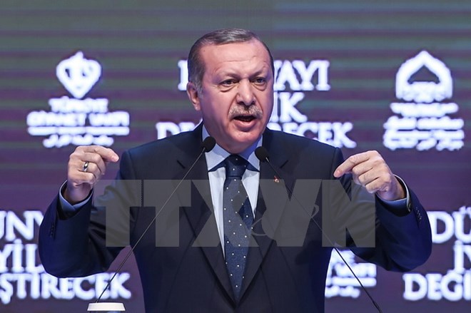 Tổng thống Thổ Nhĩ Kỳ Tayyip Erdogan phát biểu tại Istanbul. (Ảnh: AFP/TTXVN)
