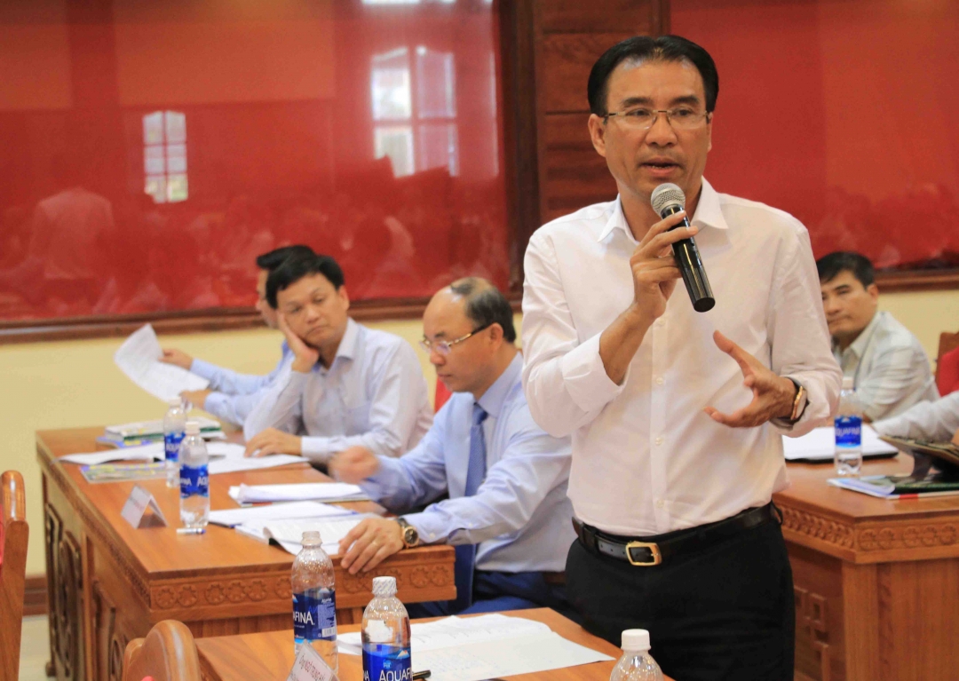 Ông Ngô Trung Hải, Tổng Thư ký Hiệp hội các đô thị Việt Nam tham gia ý kiến tại hội thảo