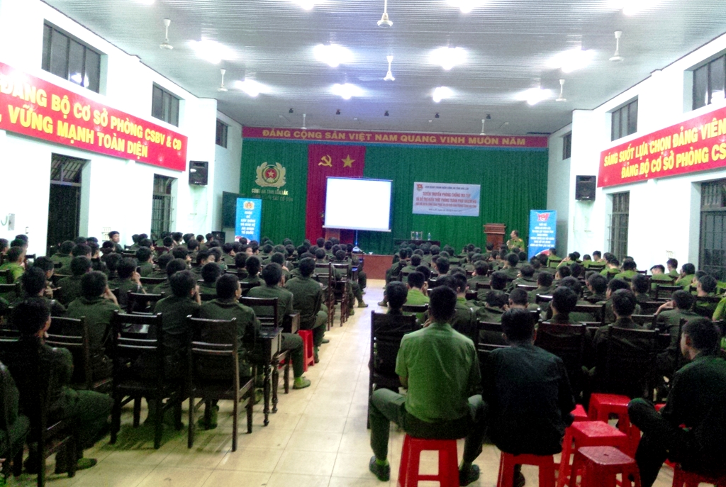 Toàn cảnh buổi tuyên truyền
