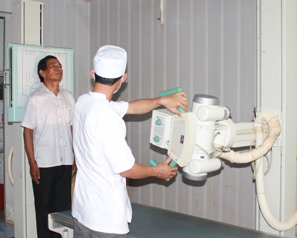Bệnh nhân được chỉ định chụp X-quang tại BVĐK huyện Ea Súp.  