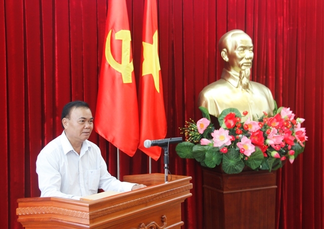 Đồng chí Êban Y Phu, Bí thư Tỉnh ủy phát biểu kết luận Hội nghị