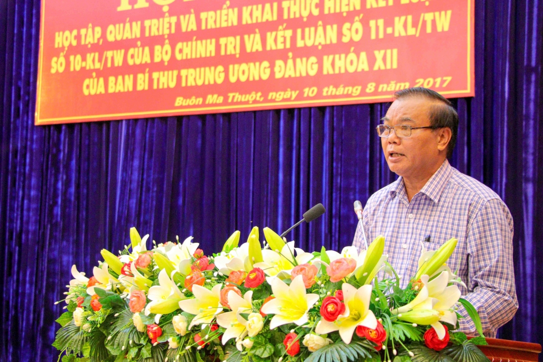 Bí thư Tỉnh ủy Êban Y Phu phát biểu tại Hội nghị. Ảnh: Hoàng Gia