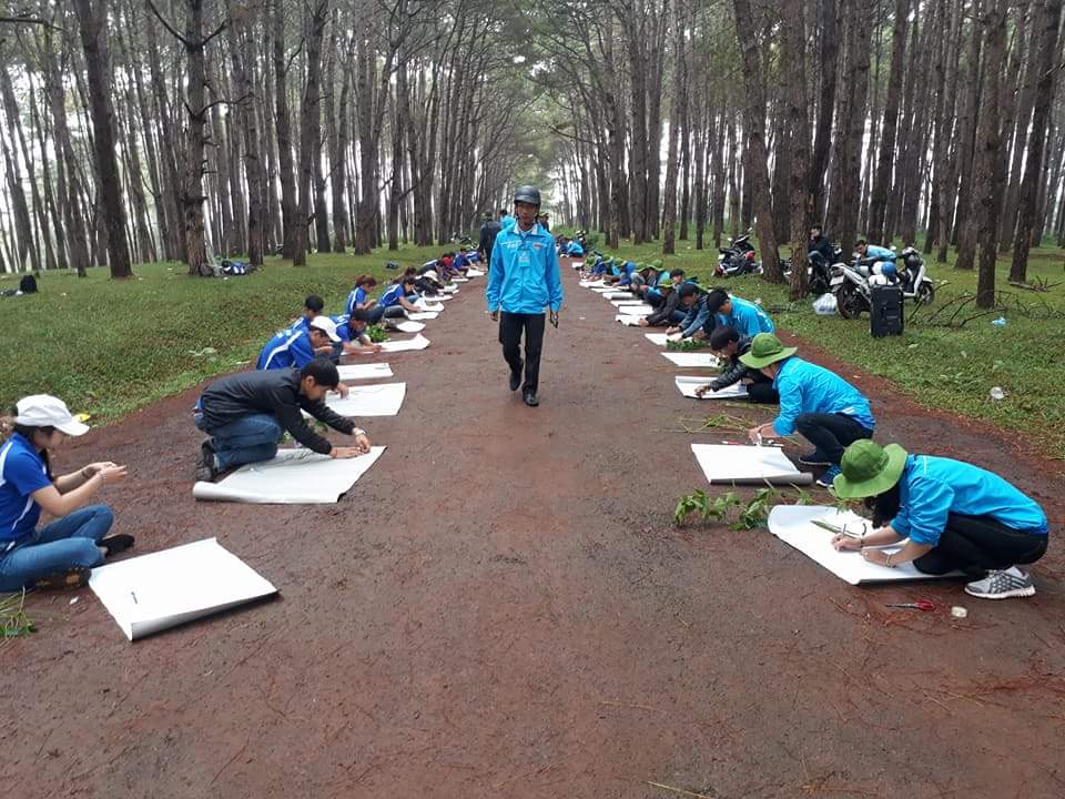 Một buổi học của trại huấn luyện kỹ năng thủ lĩnh thanh niên thị xã Buôn Hồ.