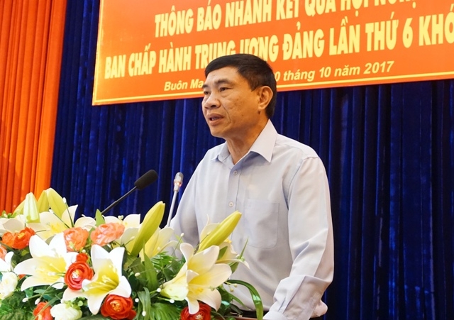 Đồng chí Trần Quốc Cường, Ủy viên BCH Trung ương Đảng, Phó Bí thư Tỉnh ủy thông qua kết quả Hội nghị.