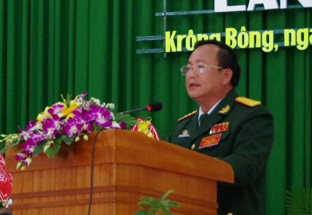 Đại tá Nguyễn Thanh Bình, Phó Chính ủy Bộ CHQS tỉnh phát biểu tại Đại hội