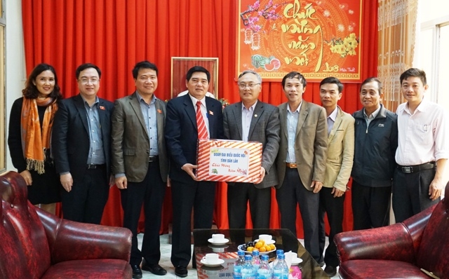 Đoàn đại biểu Quốc hội tỉnh thăm và chúc Tết tại Báo Đắk Lắk.