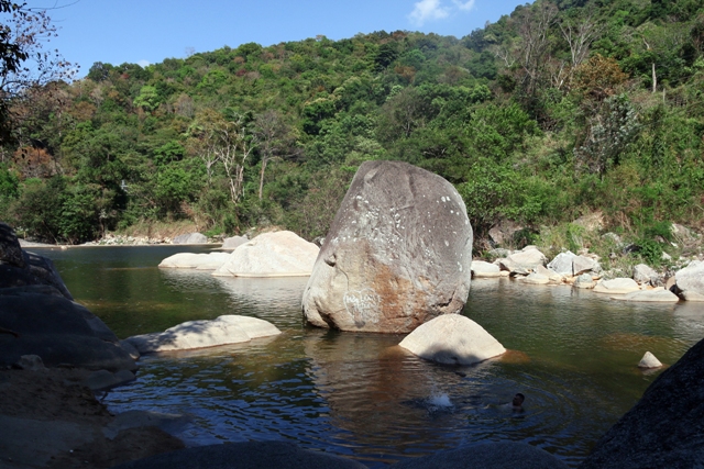 Vẻ đẹp của điểm du lịch thác Krông K’mar, huyện Krông Bông. 