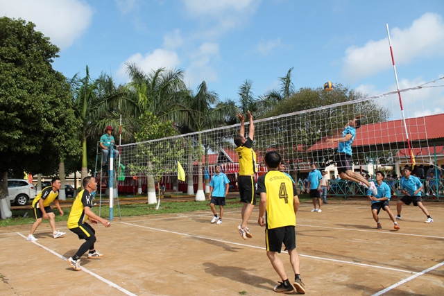 Công đoàn Công ty TNHH MTV Cao su Đắk Lắk tổ chức ngày hội thể thao tạo “sân chơi” cho người lao động giao lưu, học hỏi.