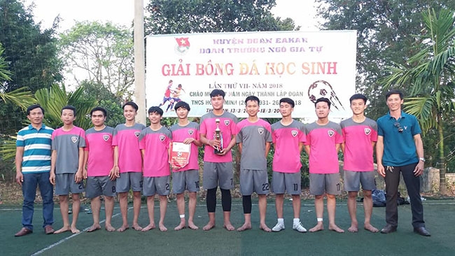 Giải bóng đá học sinh năm 2018 do Đoàn Trường THPT Ngô Gia Tự tổ chức.  