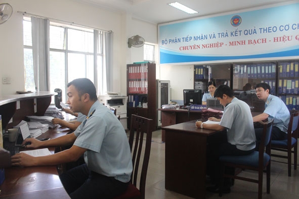 Cục  Hải quan Đắk Lắk đẩy mạnh ứng dụng công nghệ thông tin trong cải cách hành chính.    