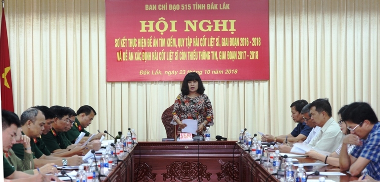 Phó Chủ tịch UBND tỉnh H’Yim Kđoh phát biểu tại hội nghị. 