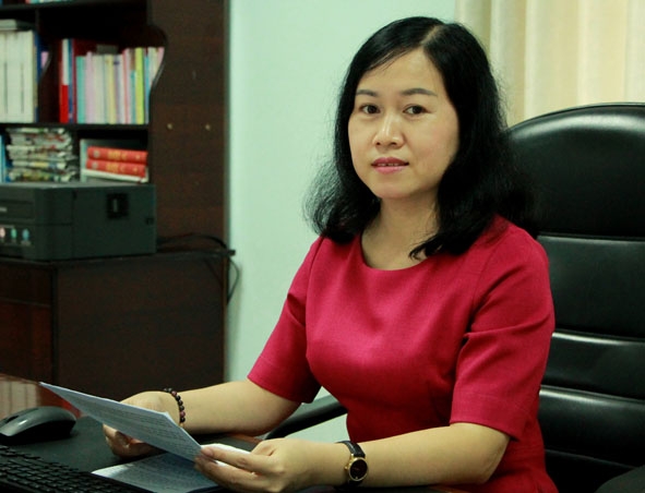 Phó Giám đốc  Sở Tư pháp  Phan Thị  Hồng Thắng. 