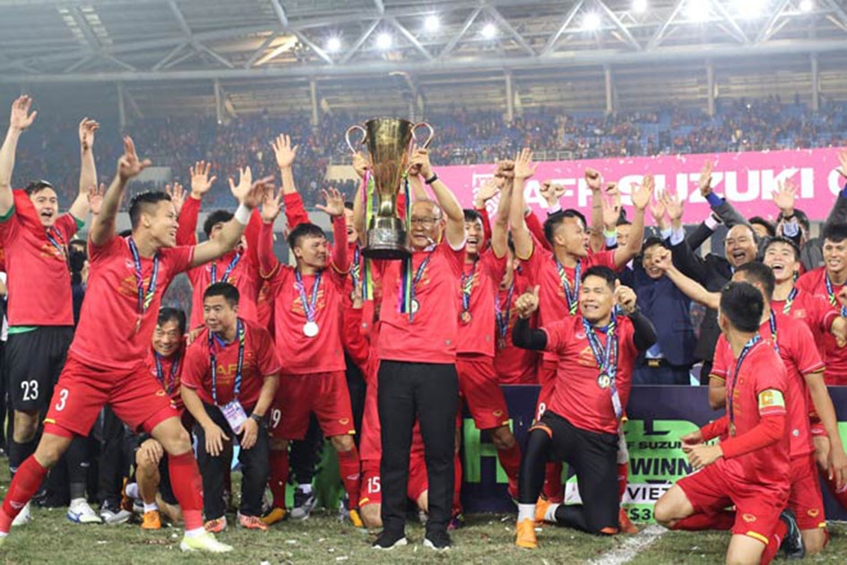 Đội tuyển Việt Nam đoạt chức Vô địch AFF Cup sau 10 năm chờ đợi.    Ảnh: Internet