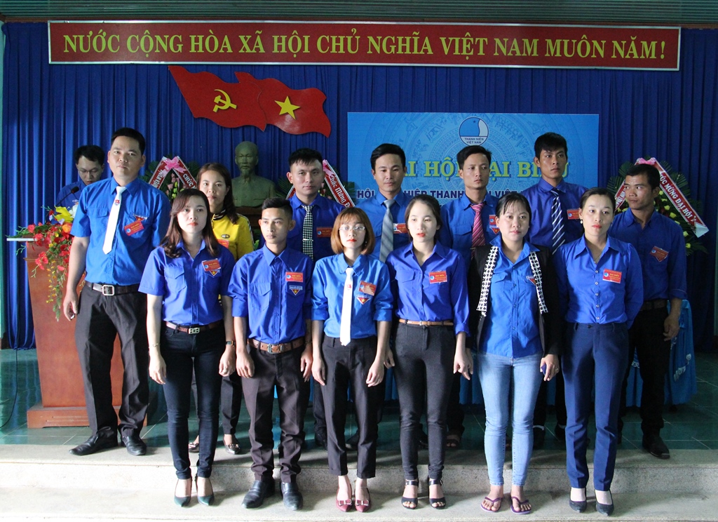Ủy ban Hội LHTN Việt Nam xã EaPil lần thứ VI, nhiệm kỳ 2019 - 2024 ra mắt Đại hội