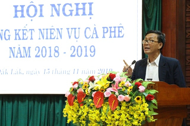 Ông Trịnh Đức Minh, Chủ tịch Hiệp hội Cà phê Buôn Ma Thuột phát biểu ý kiến về phát triển phong trào cà phê đặc sản
