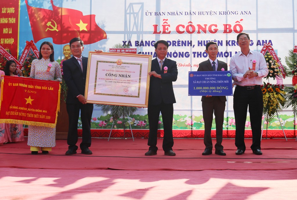 ông Đinh Xuân Hà, Giám đốc Sở Kế hoạch và Đầu tư, Phó trưởng Ban Chỉ đạo các Chương trình mục tiêu quốc gia xây dựng NTM tỉn