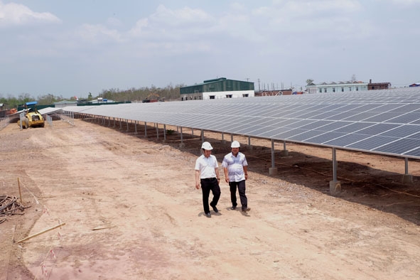 Nhà máy điện mặt trời Long Thành ở huyện Ea Súp.  