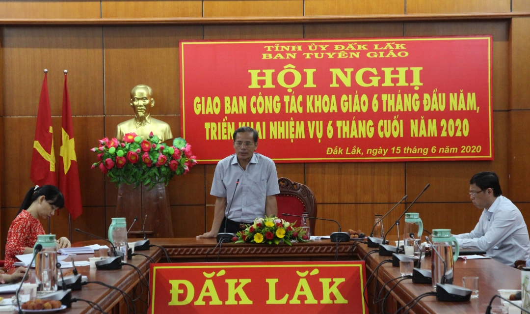 Phó trưởng Ban Tuyên giáo Tỉnh ủy Nguyễn Cảnh phát biểu kết luận hội nghị.