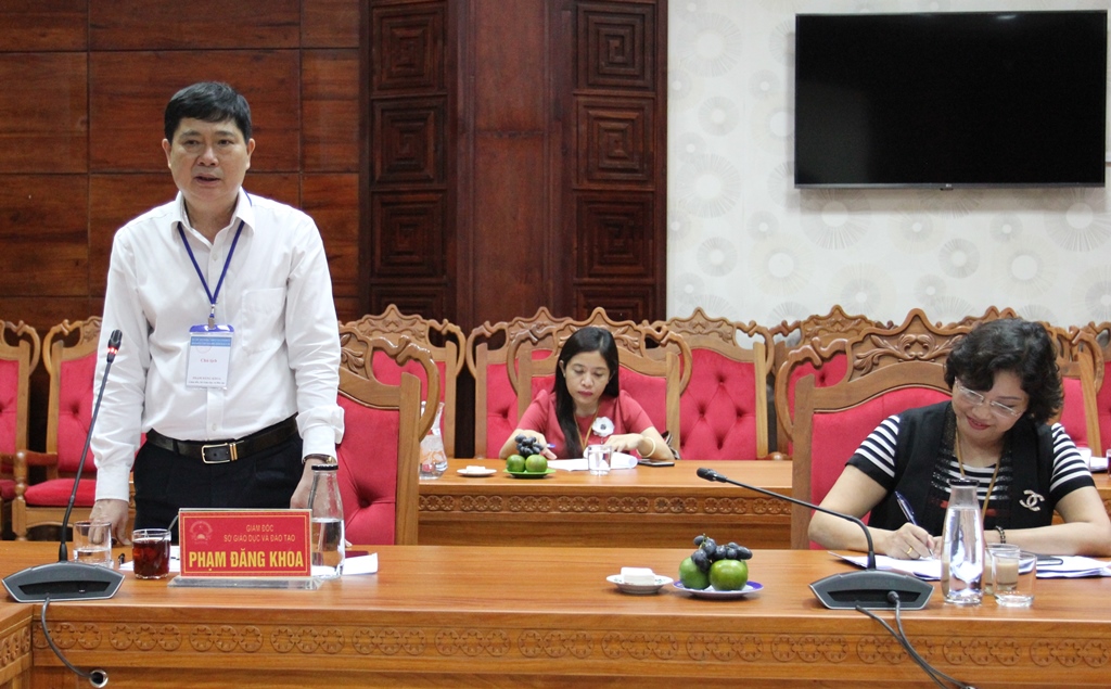 Giám đốc Sở GD-ĐT Phạm Đăng Khóa báo cáo công tác tổ chức Kỳ thi tốt nghiệp THPT năm 2020 tại Đắk Lắk.