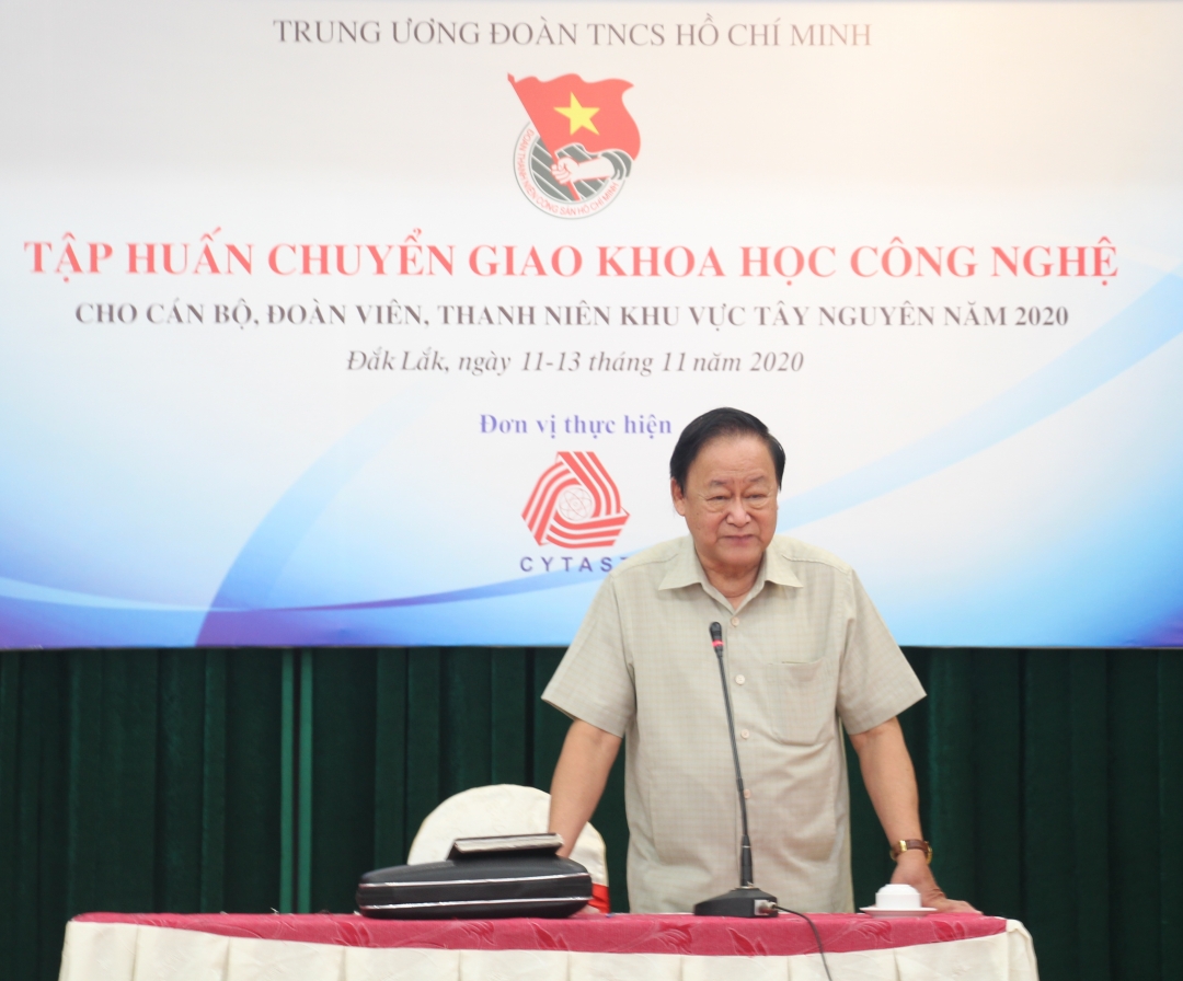 Giáo sư Nguyễn Lân Hùng, Tổng thư ký Hội các ngành sinh học Việt Nam