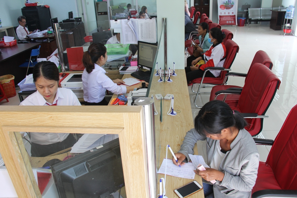 Hoạt động giao dịch tại Agraibank chi nhánh huyện Lắk