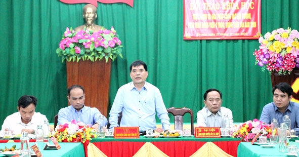 Phó Trưởng Ban Tổ chức Tỉnh ủy Lê Năng Hảo phát biểu tại Hội thảo khoa học 