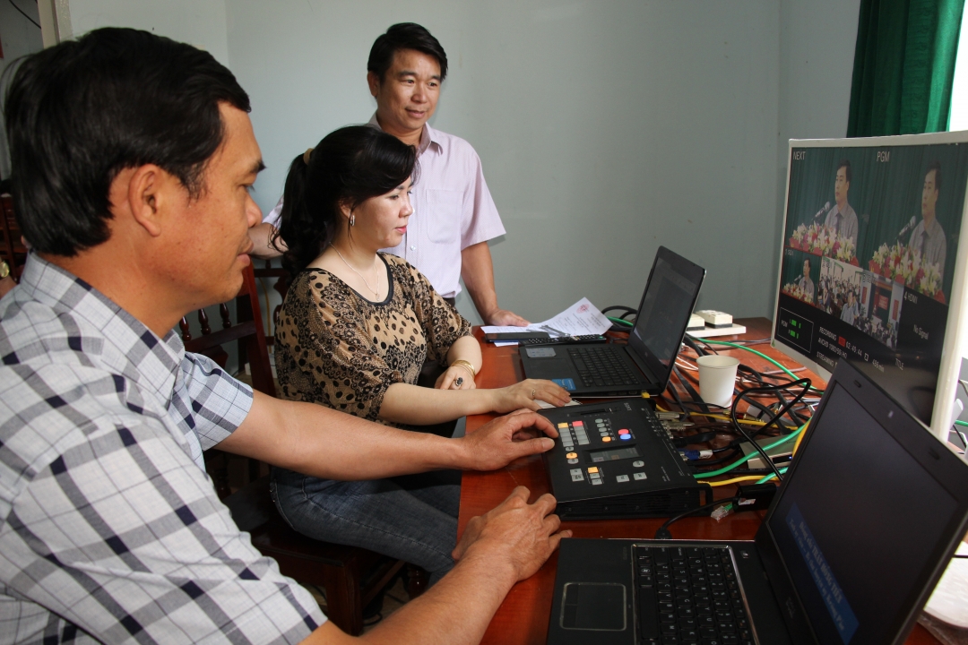 Thực hiện truyền thanh, truyền hình trực tiếp Kỳ họp chuyên đề tổng kết nhiệm kỳ 2016 - 2021 của HĐND huyện Krông Pắc khóa XI đến cử tri trên địa bàn.