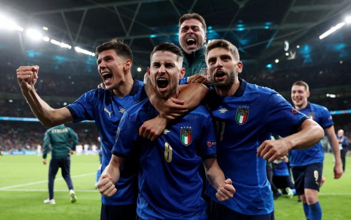 Các cầu thủ Ý xứng đáng vào chơi trận chung kết.
