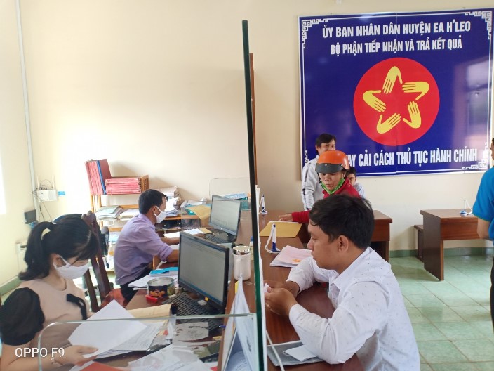 Giải quyết thủ tục hành chính tại Bộ phận Tiếp nhận và trả kết quả của UBND huyện Ea H'Leo