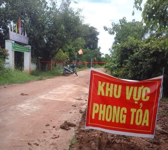 Khu vực thôn 6, xã Ea Bung bị phong tỏa do có ca dương tính với SARS-CoV-2 